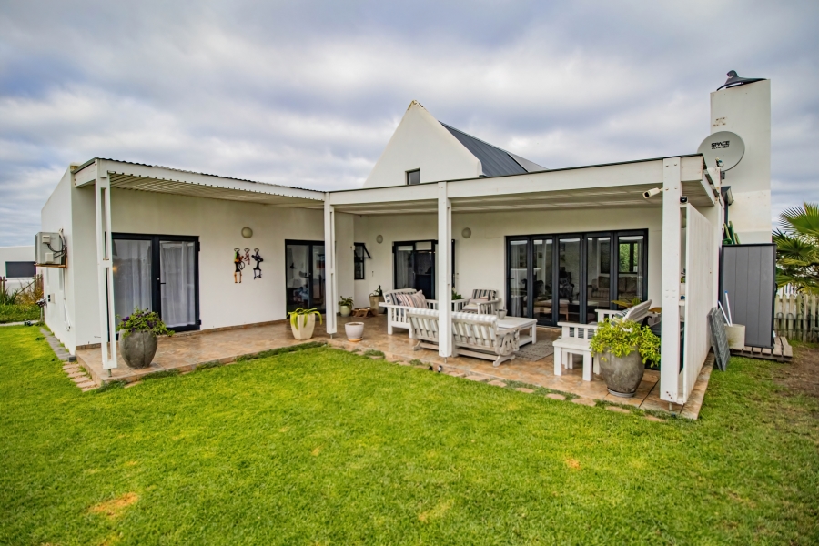 4 Bedroom Property for Sale in Jacobsbaai Western Cape